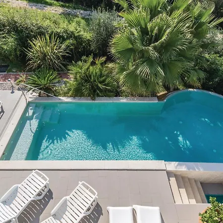 Apartment Pet Friendly Apartment In Pula With Wifi *