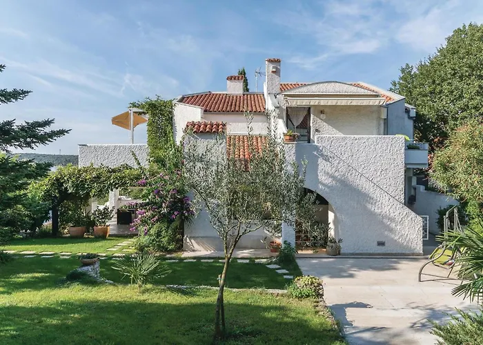 Dracice Vi 아파트 *