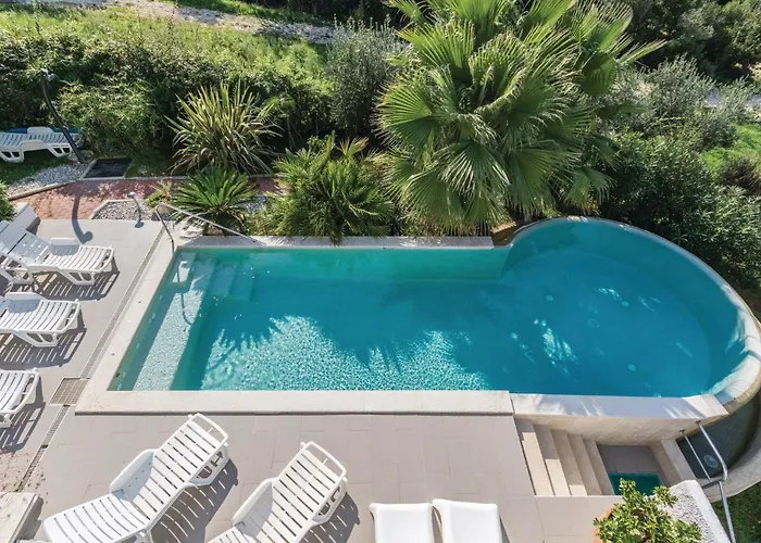 아파트 Dracice Vi *